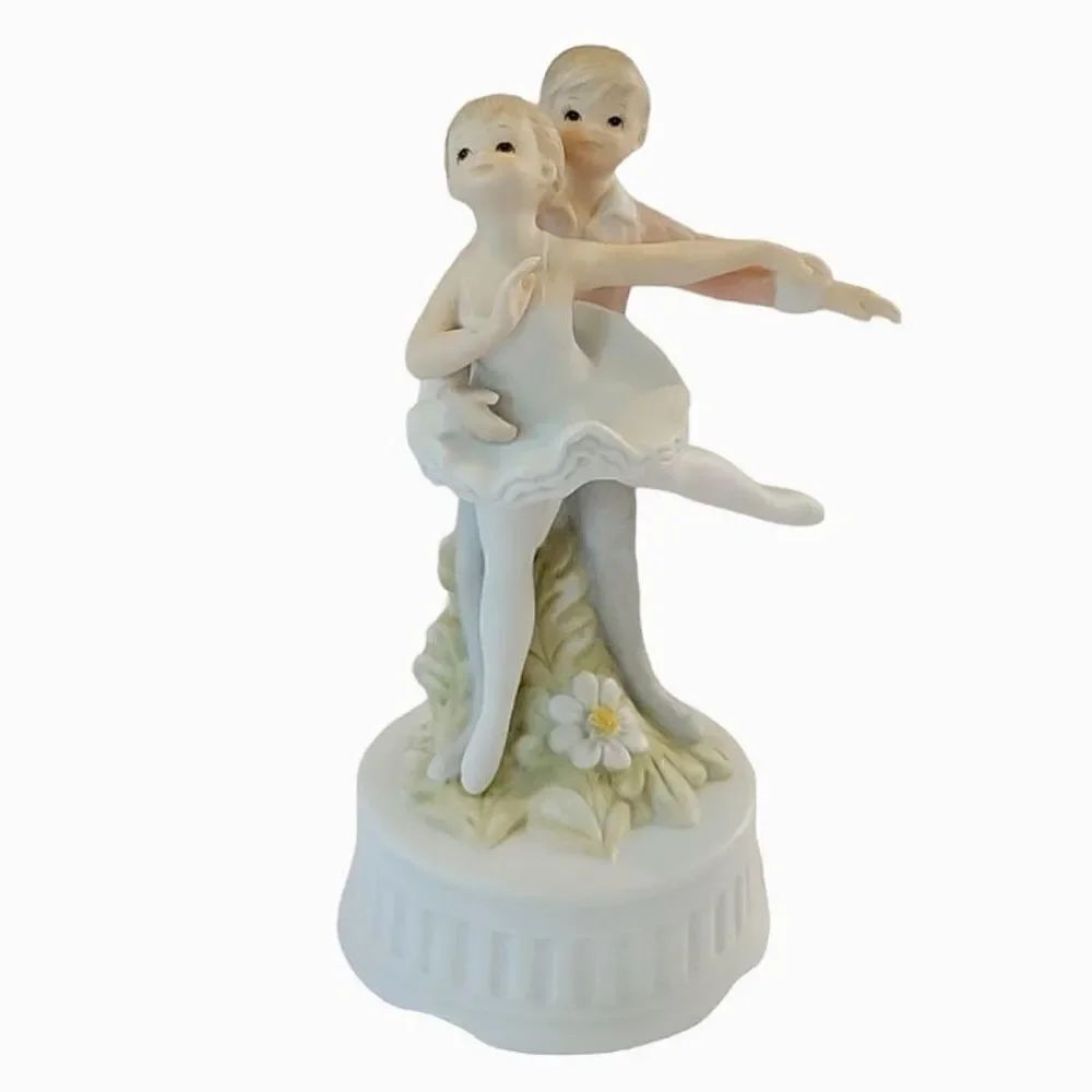 Vintage Lefton Boy & Girl Ballet Swan Lake Music Box Figurine 1982